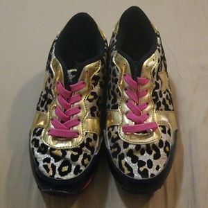 FabKids shoes size 13